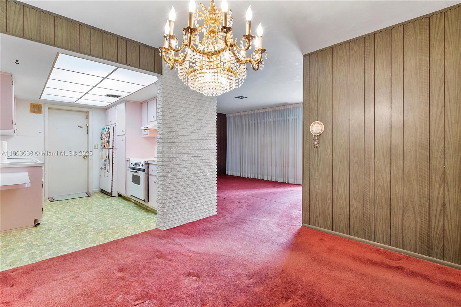 PALM SPRINGS LAKES 1ST AD - Residential