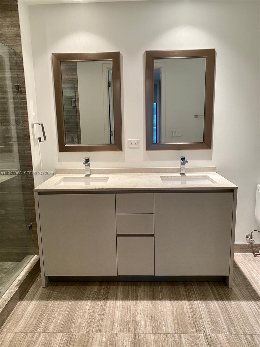 1010 Brickell Ave 1508