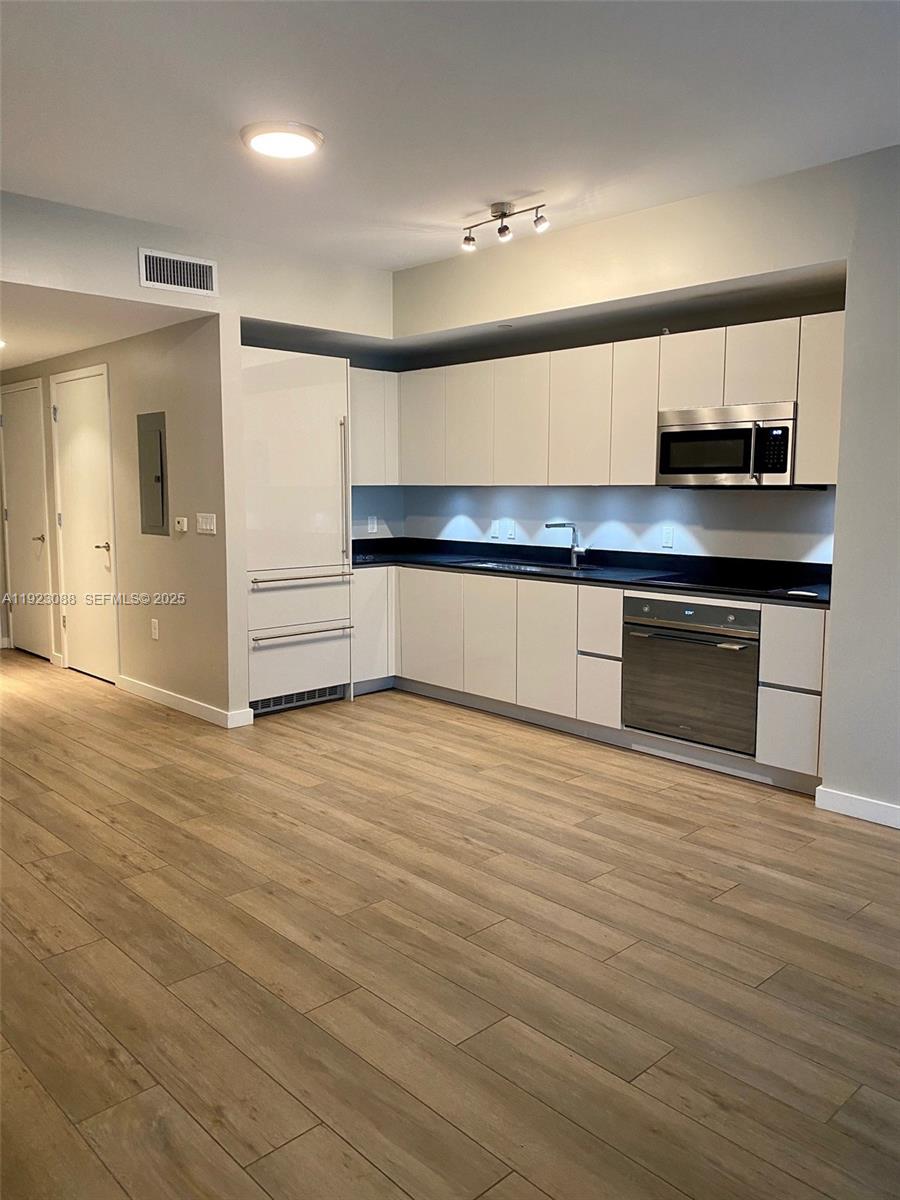 1010 Brickell Ave 1508