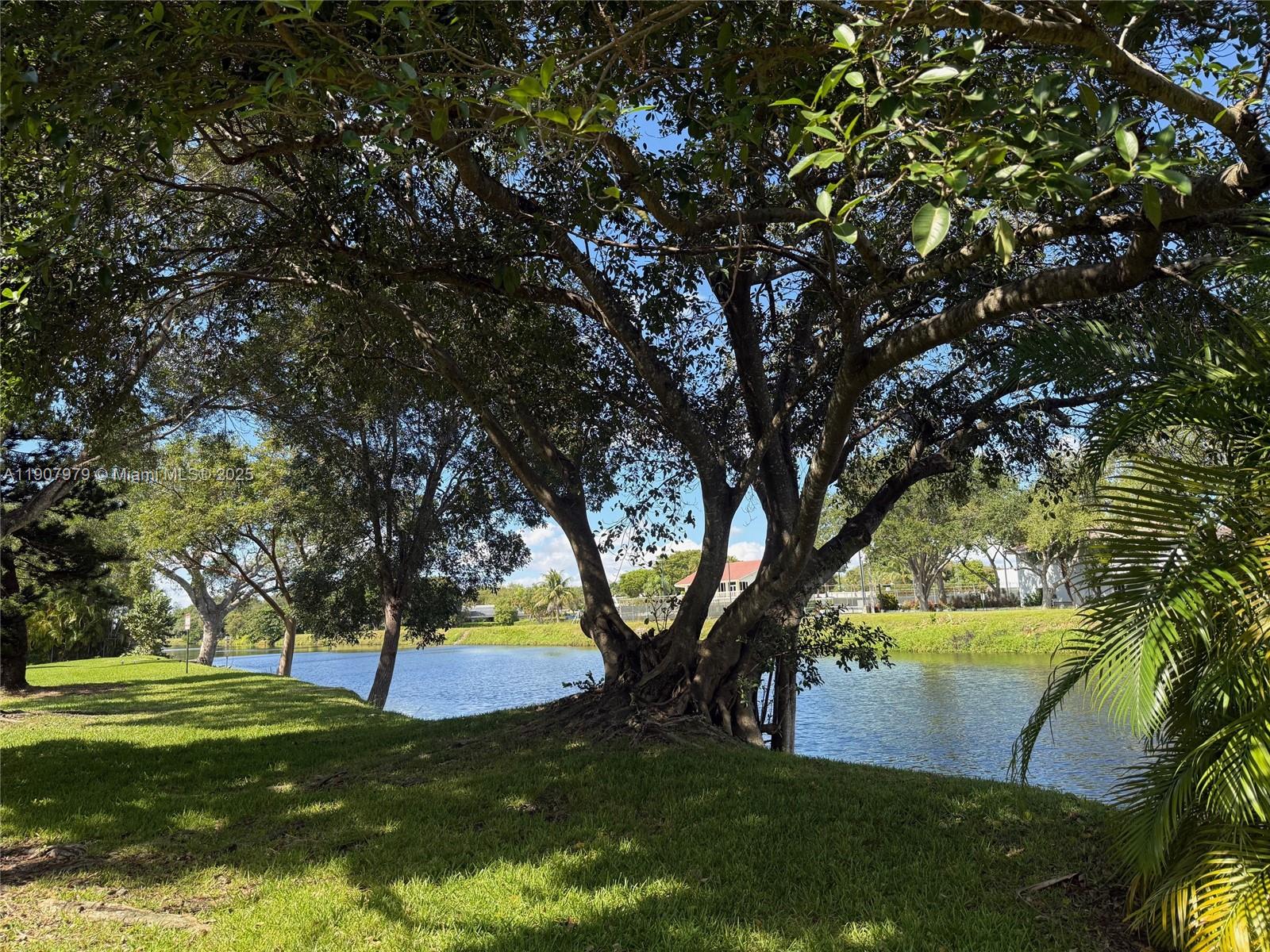 KINGS CREEK WEST CONDO BL - Residential Lease