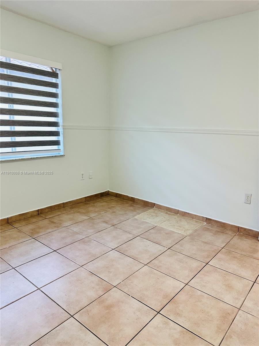 SUPERIOR HOMES ESTATES 1S - Residential Lease