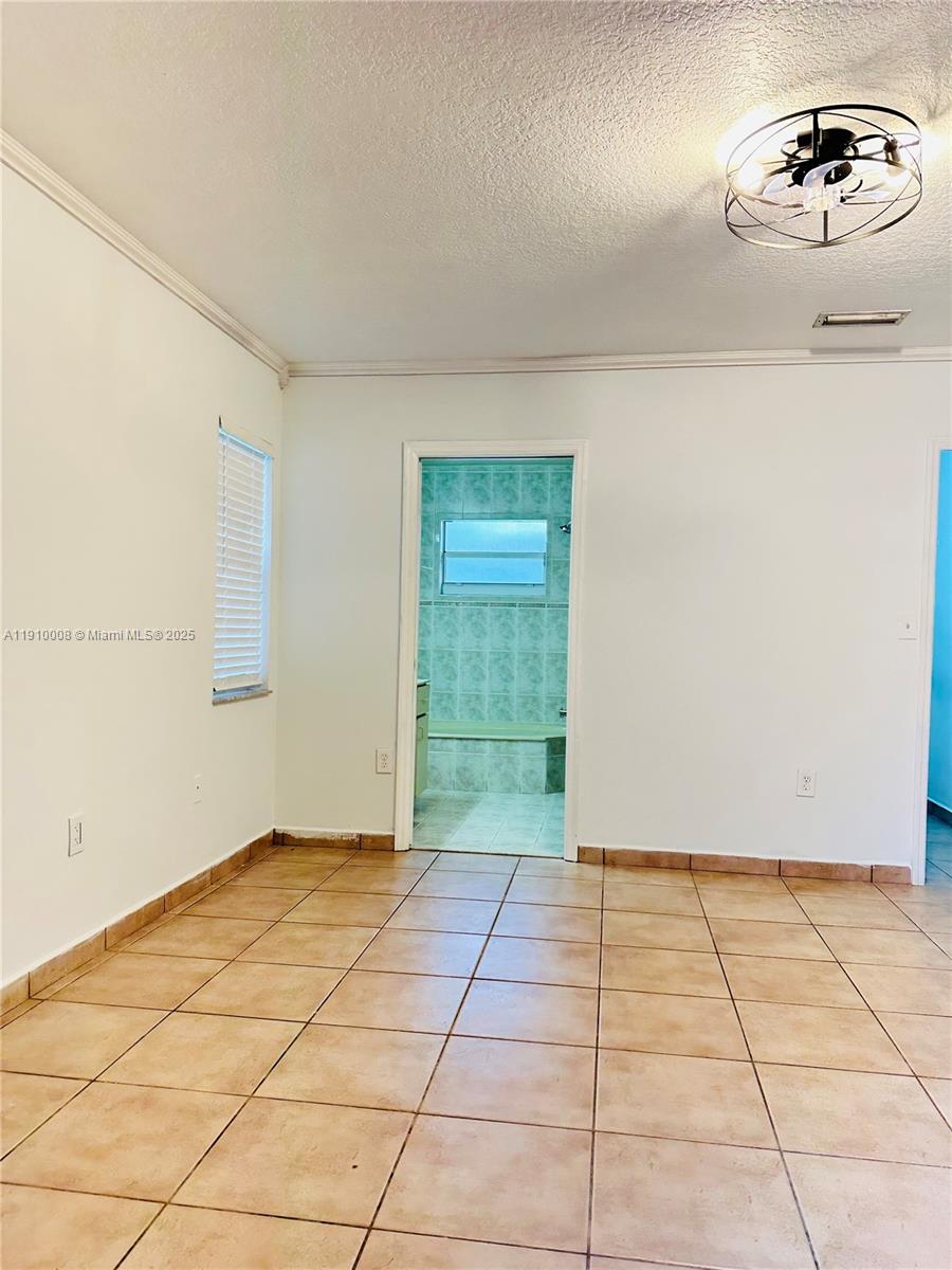 SUPERIOR HOMES ESTATES 1S - Residential Lease