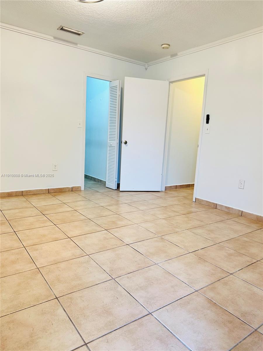 SUPERIOR HOMES ESTATES 1S - Residential Lease