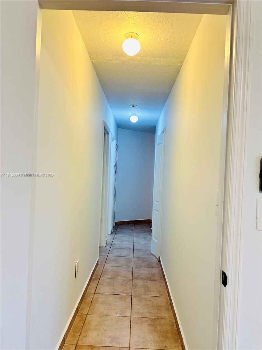 SUPERIOR HOMES ESTATES 1S - Residential Lease