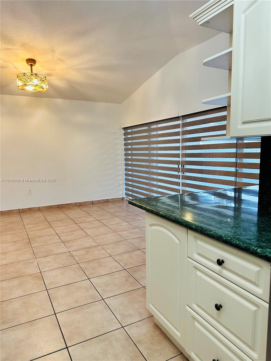 SUPERIOR HOMES ESTATES 1S - Residential Lease