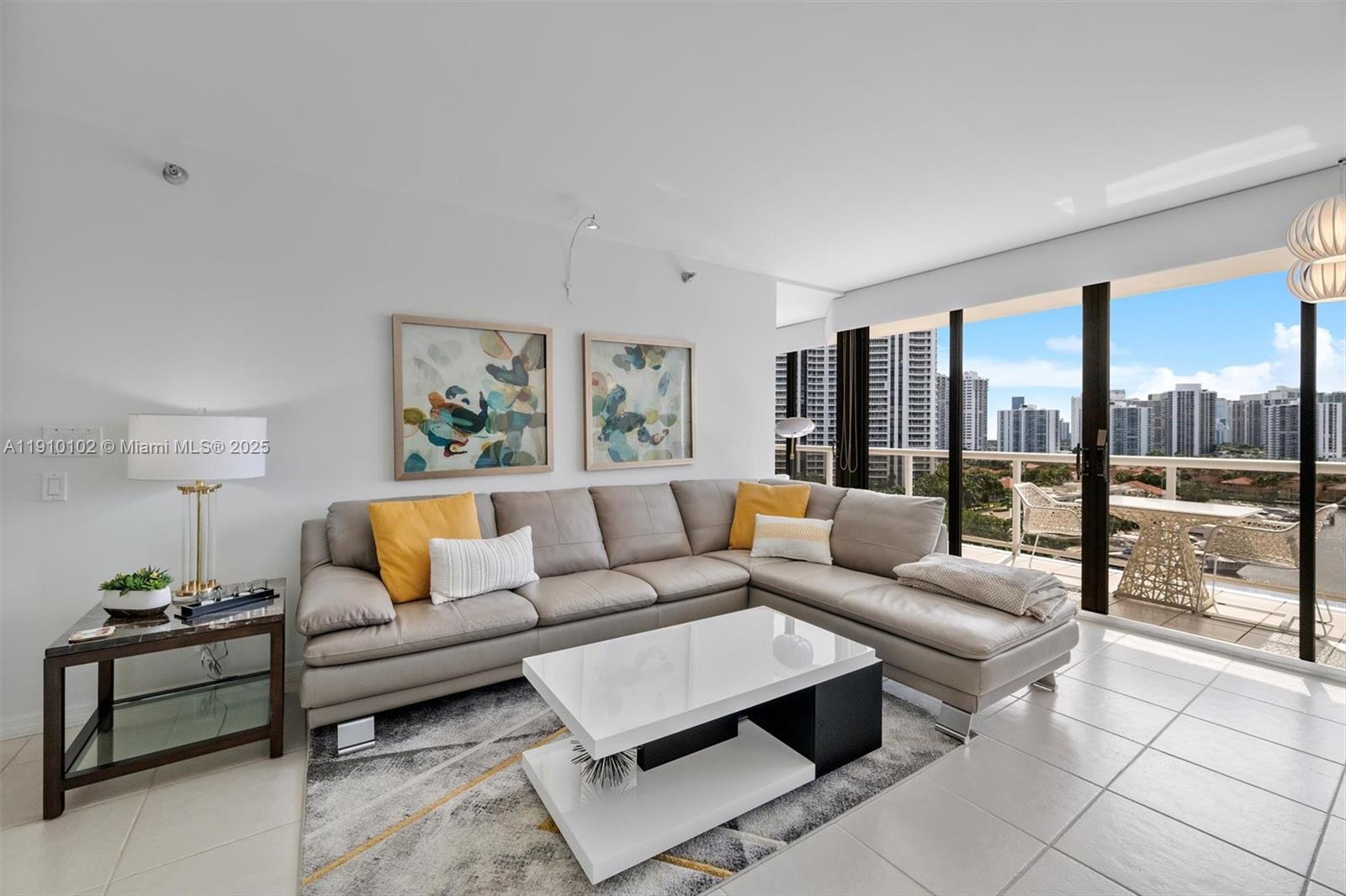 HARBORSIDE AT THE WATERWA - Residential