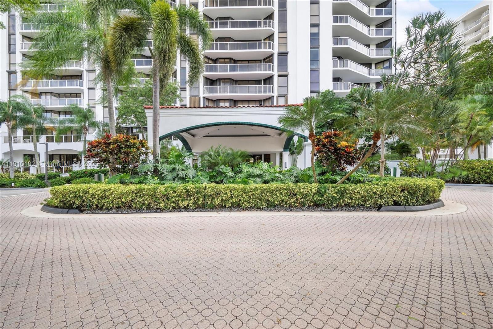 HARBORSIDE AT THE WATERWA - Residential