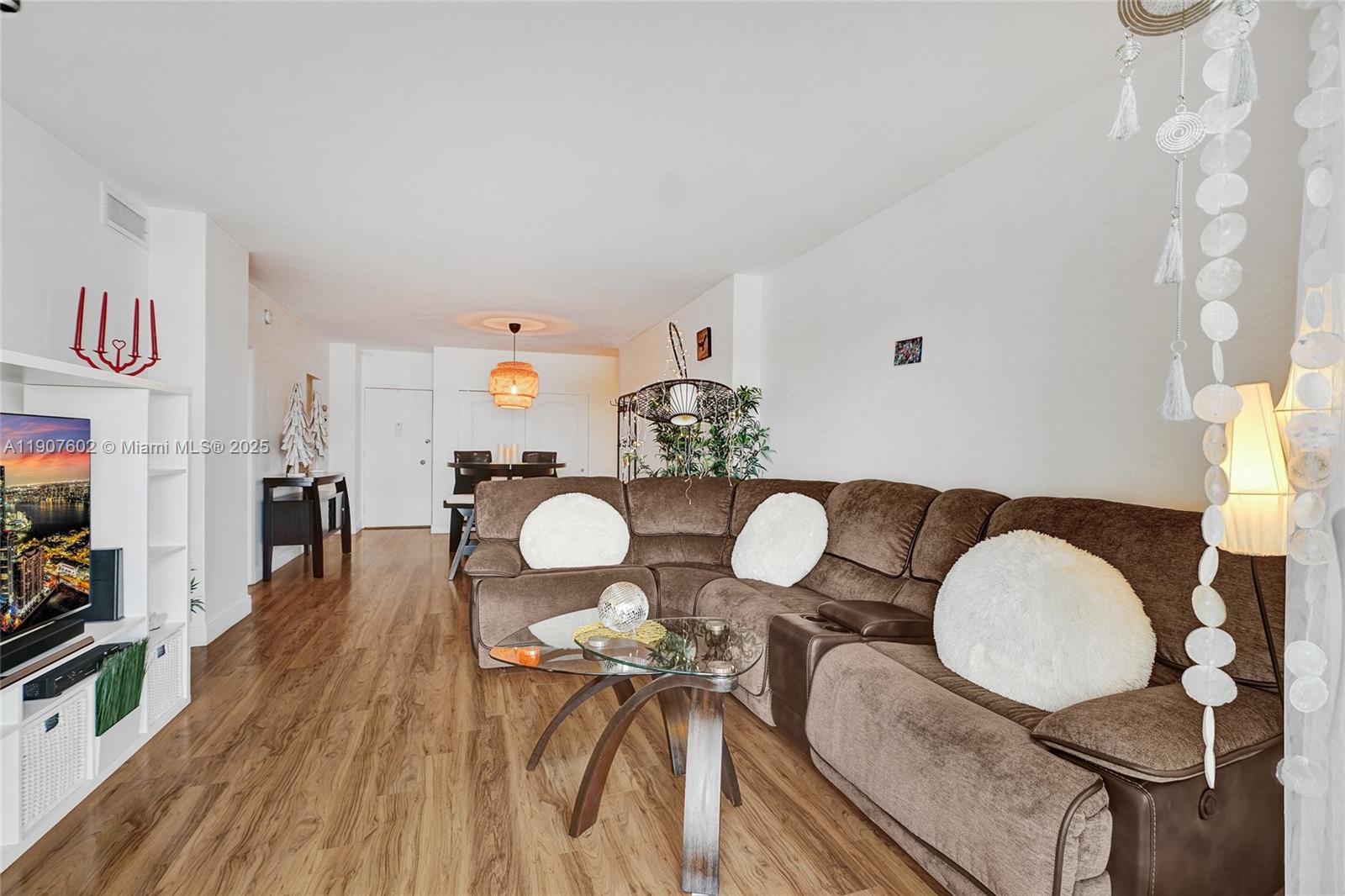 ARLEN HOUSE WEST CONDO - Residential Lease