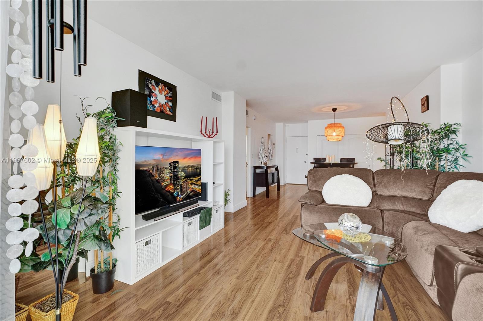 ARLEN HOUSE WEST CONDO - Residential Lease