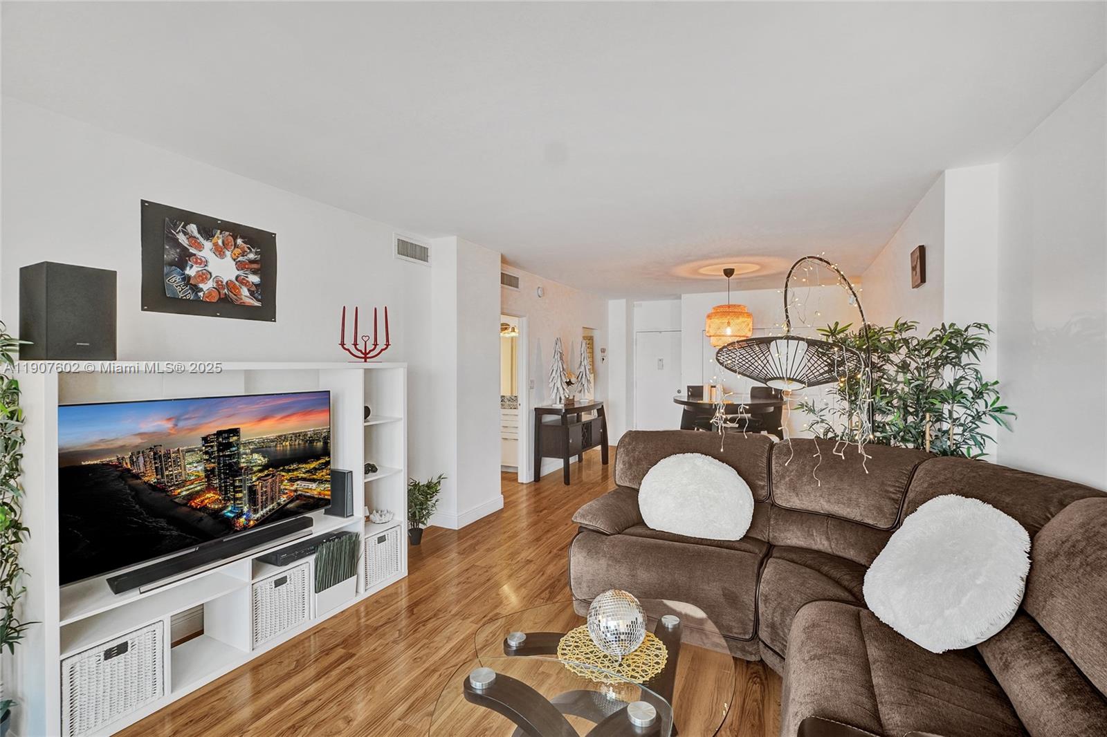 ARLEN HOUSE WEST CONDO - Residential Lease