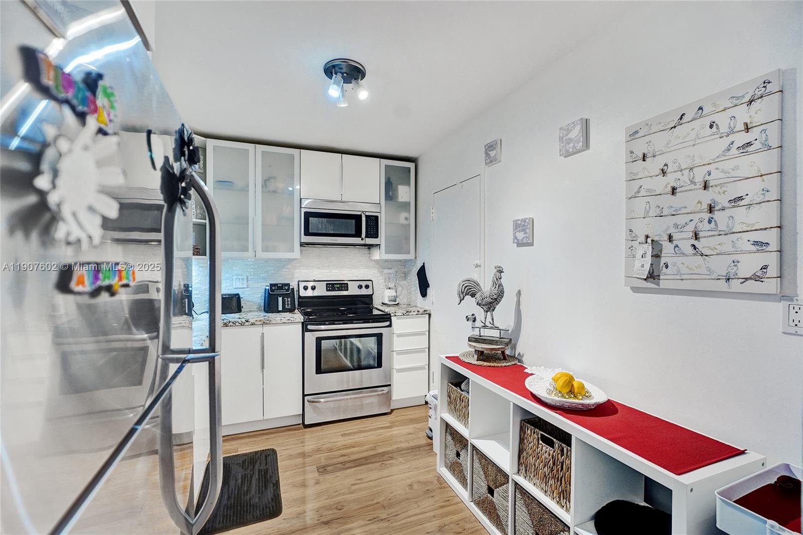 ARLEN HOUSE WEST CONDO - Residential Lease