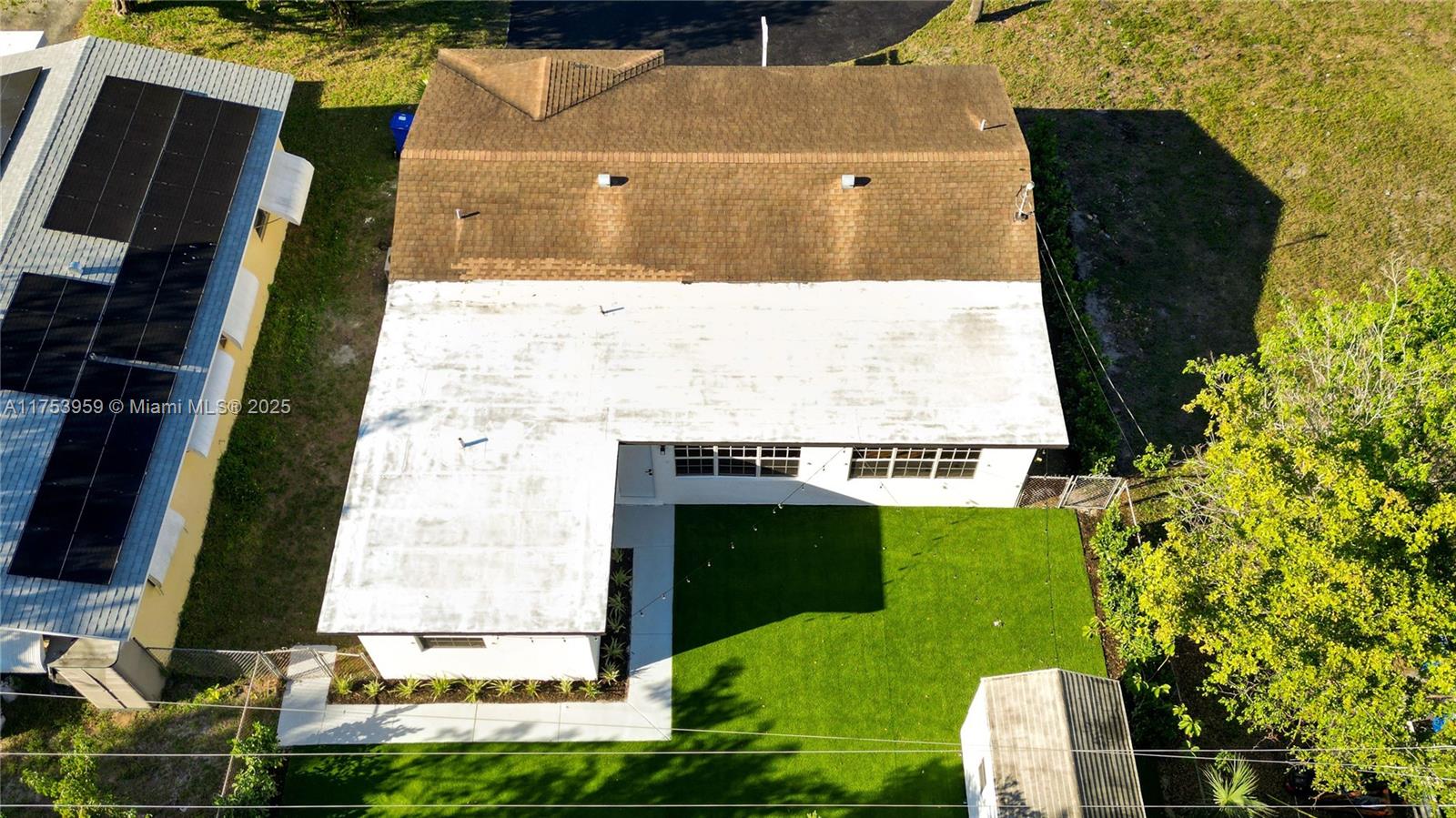 SANDERS PARK - Residential