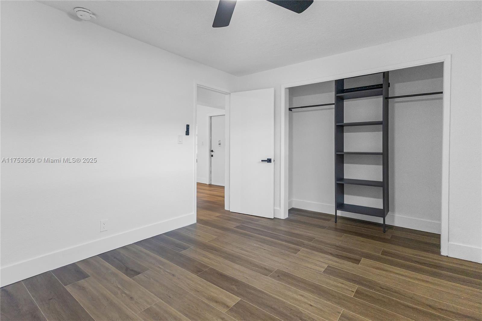 SANDERS PARK - Residential