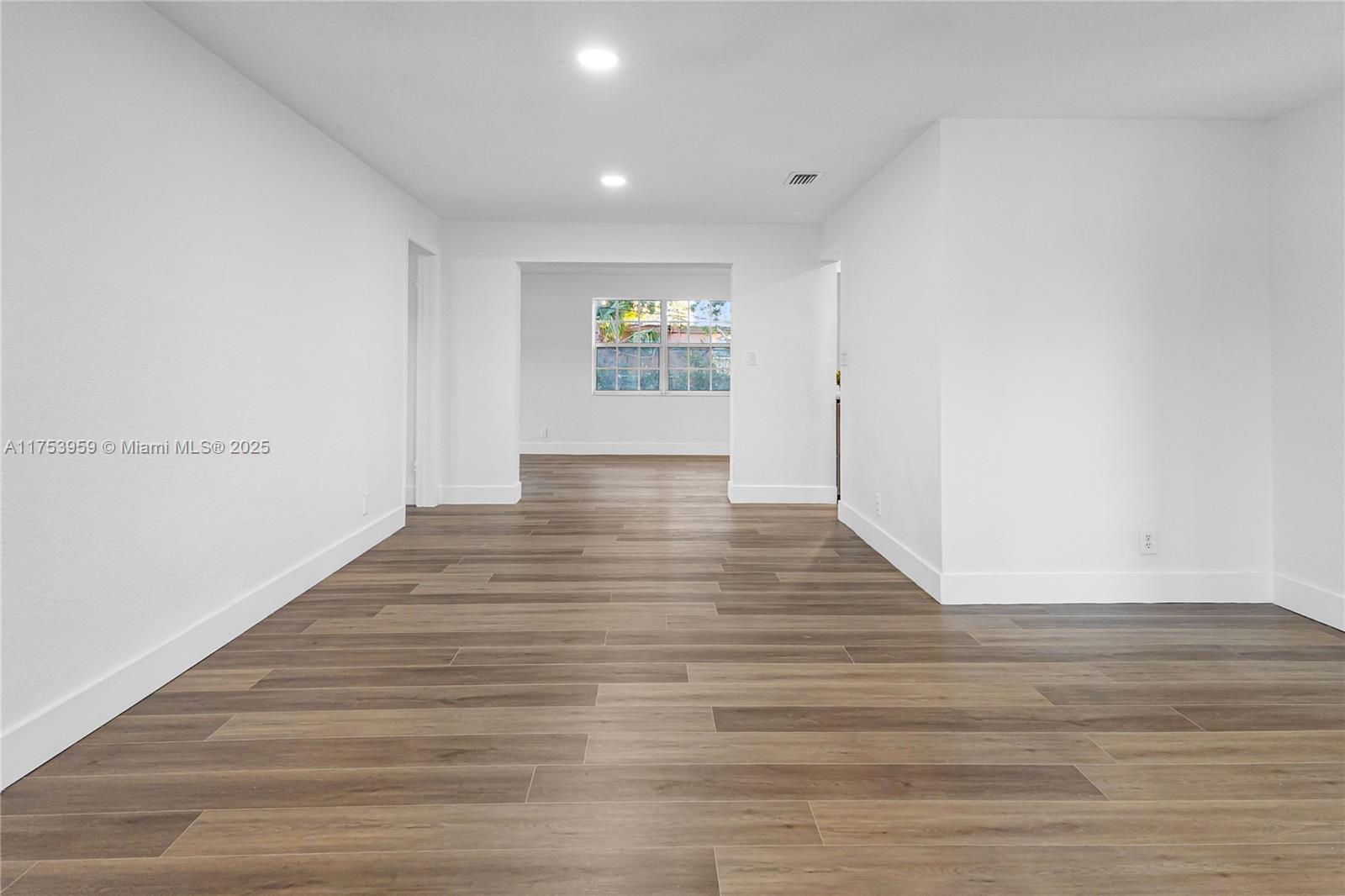 SANDERS PARK - Residential