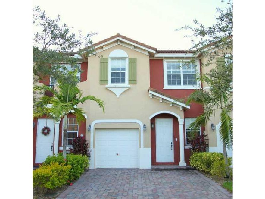 Gorgeous Large Townhouse in upscale Gated Community in Homestead. Great Location less than 1/2 mile from Turnpike, Behind Baptist Hospital. Recently Renovated,  Wooden Cabinetry, New Carpet, Freshly Painted. Only First Month and Security Deposit to move i n. . WILL NOT LAST !