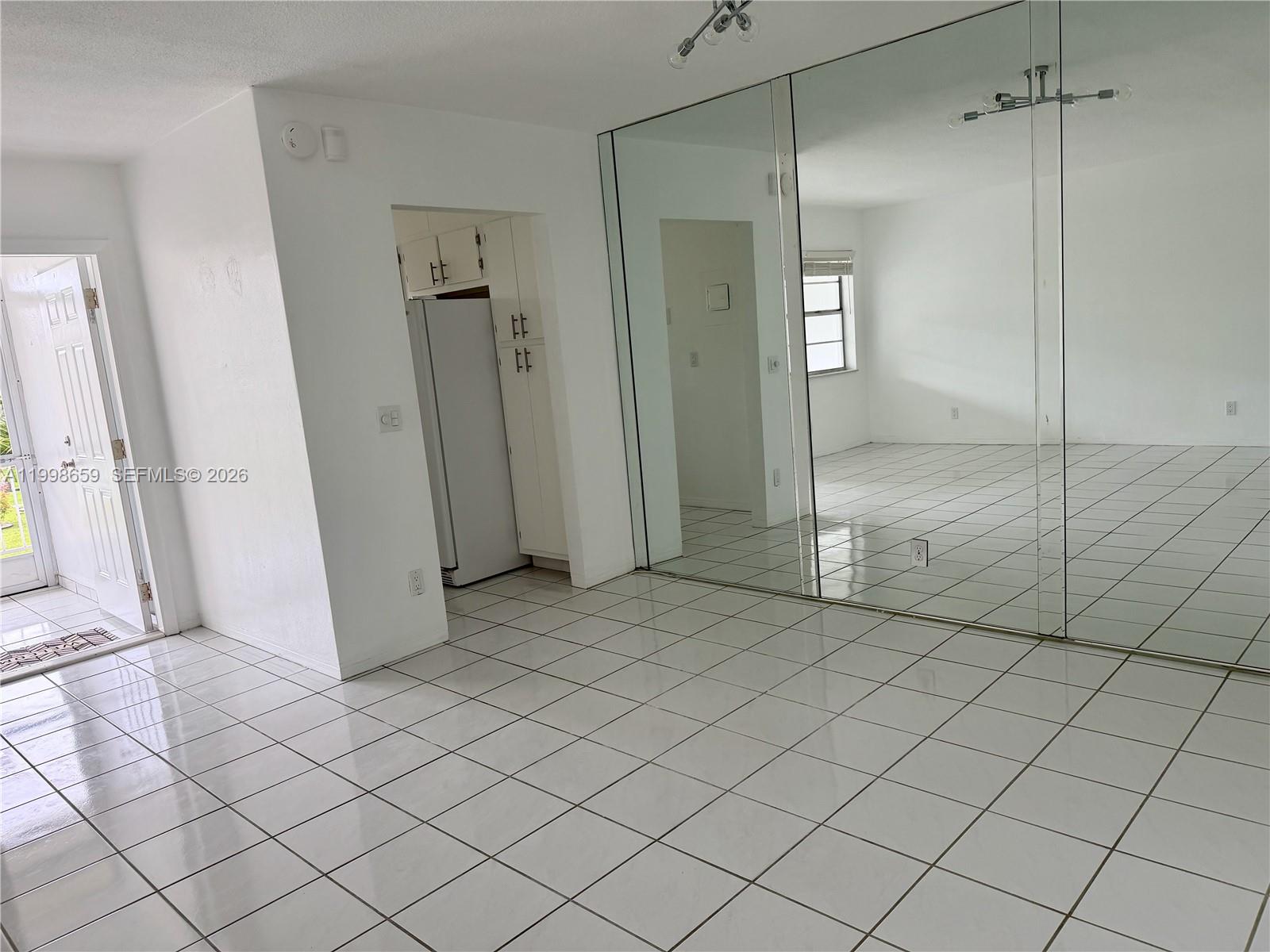 CASA PARADISO CO-OP - Residential