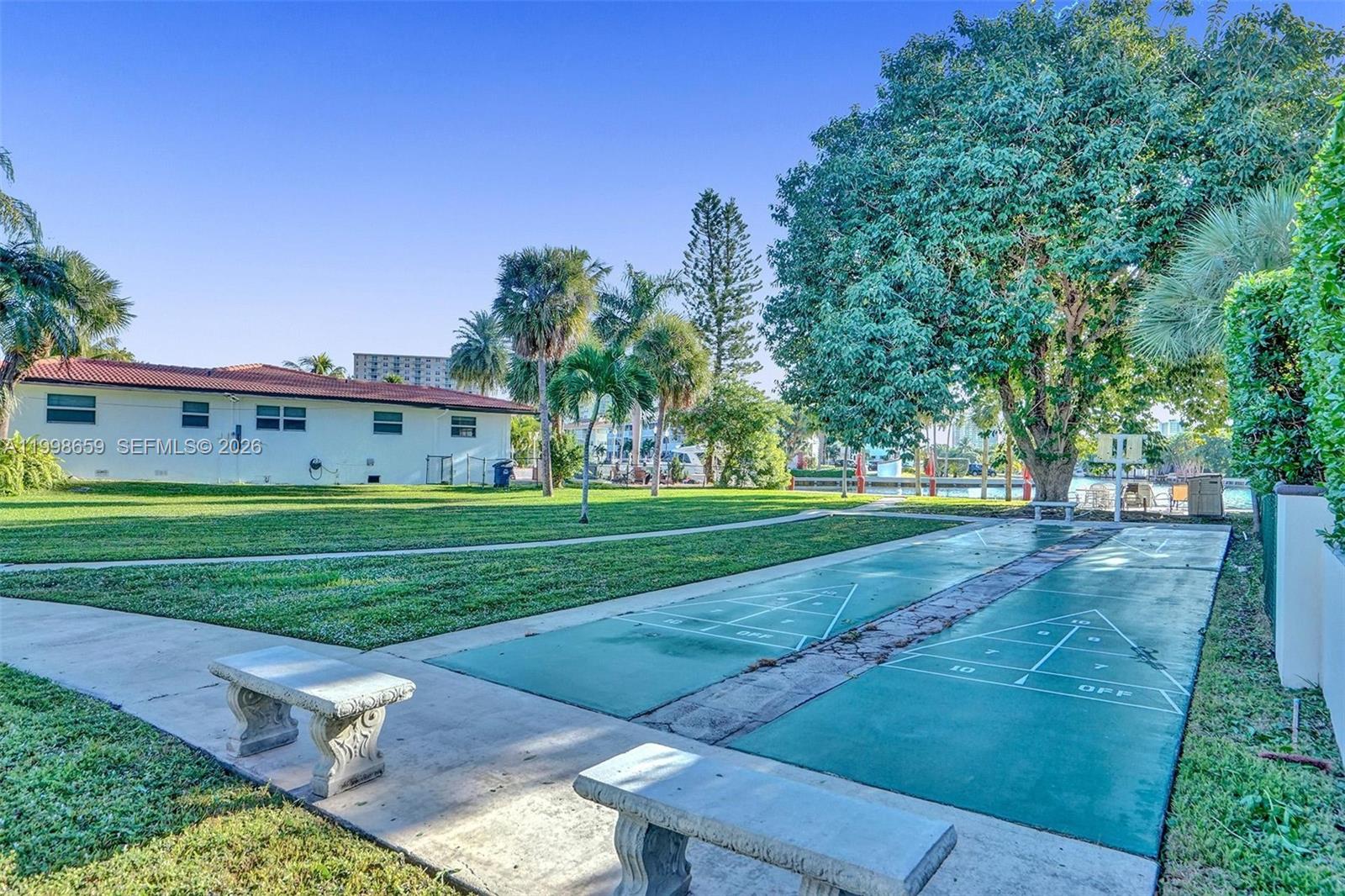 CASA PARADISO CO-OP - Residential