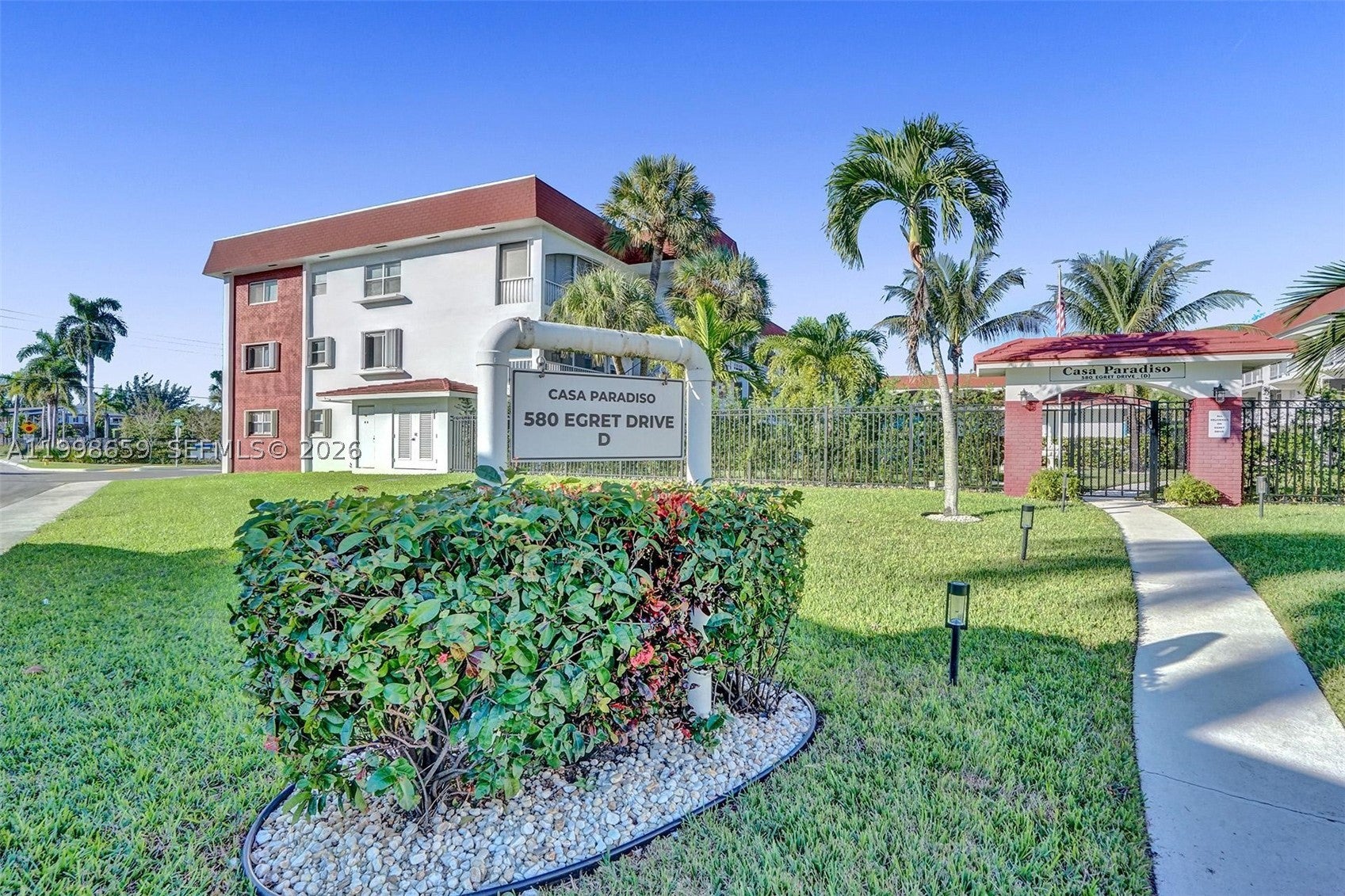 580 Egret Dr 212