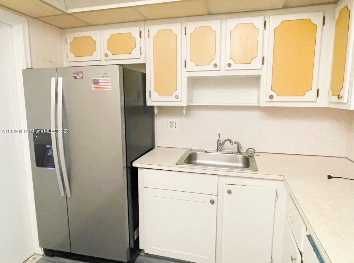 IMPERIAL TOWERS CONDO - Residential