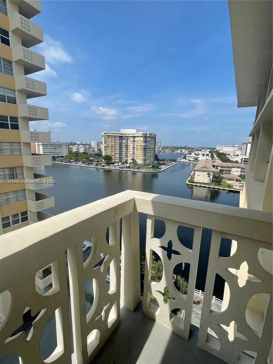 IMPERIAL TOWERS CONDO - Residential