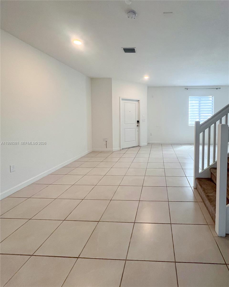 VIA VENTURA NEIGHBORHOOD - Residential