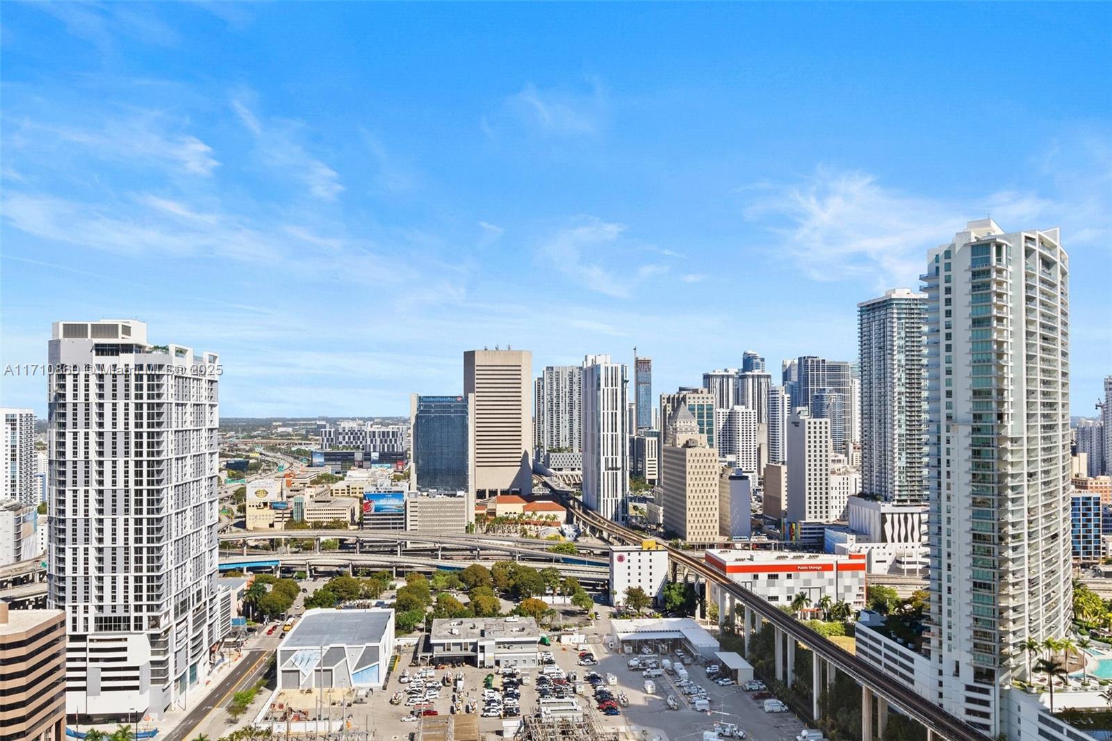 LATITUDE ON THE RIVER CON - Residential