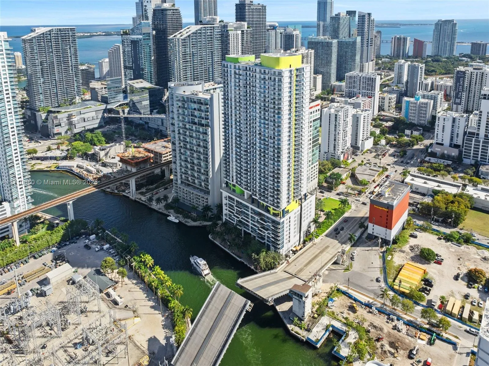 Miami, Florida 33130, United States, 3 Bedrooms Bedrooms, ,3 BathroomsBathrooms,Residential,Active,25419