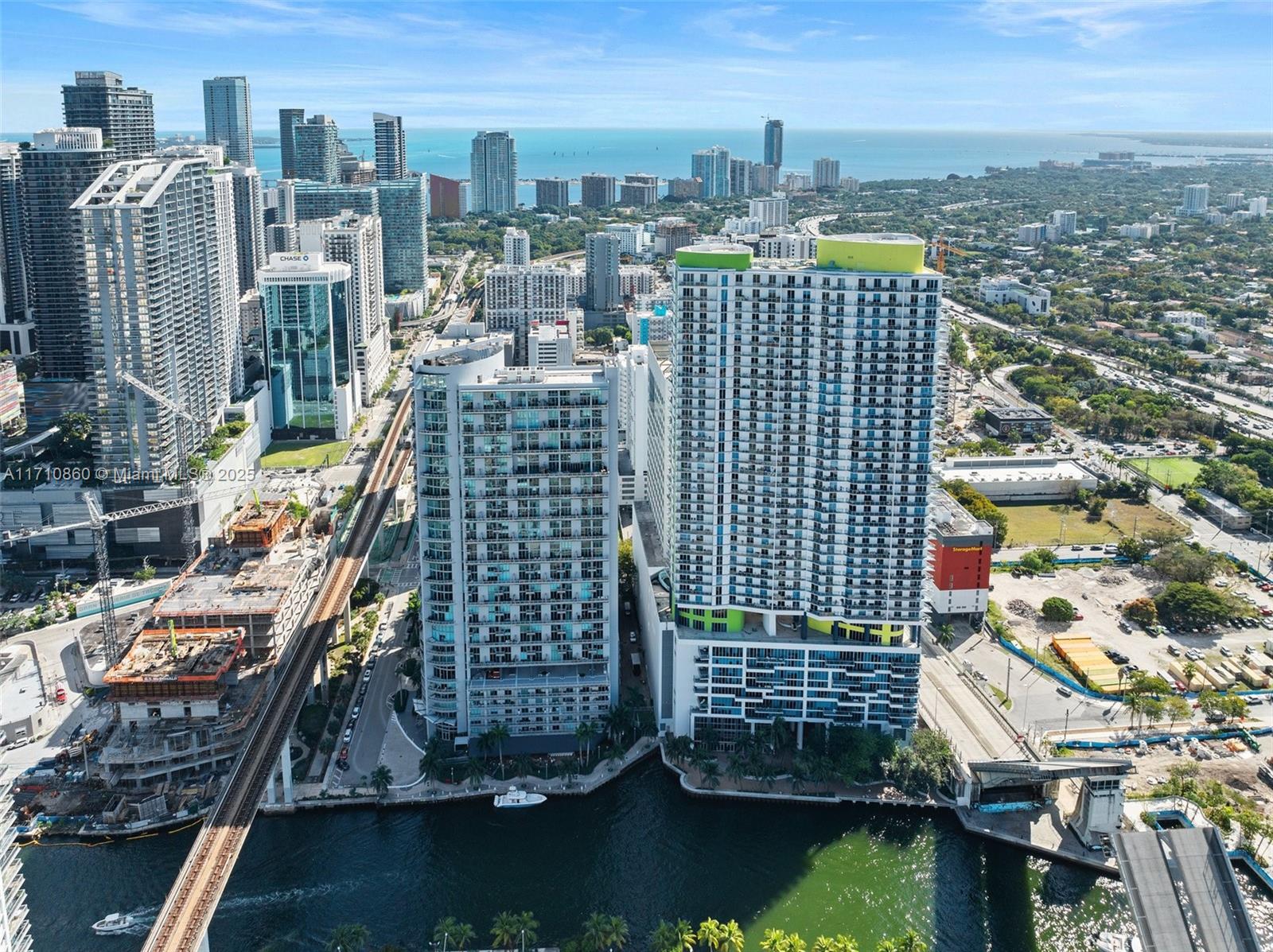 185 SW 7th St 3111