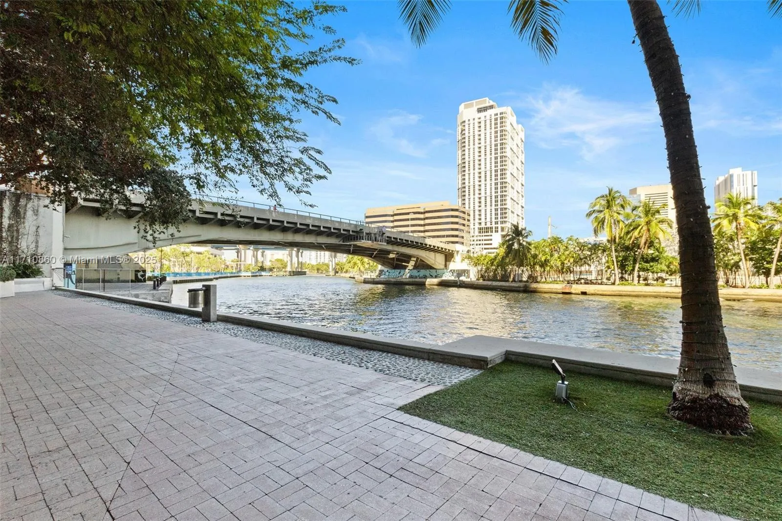 Miami, Florida 33130, United States, 3 Bedrooms Bedrooms, ,3 BathroomsBathrooms,Residential,Active,25419