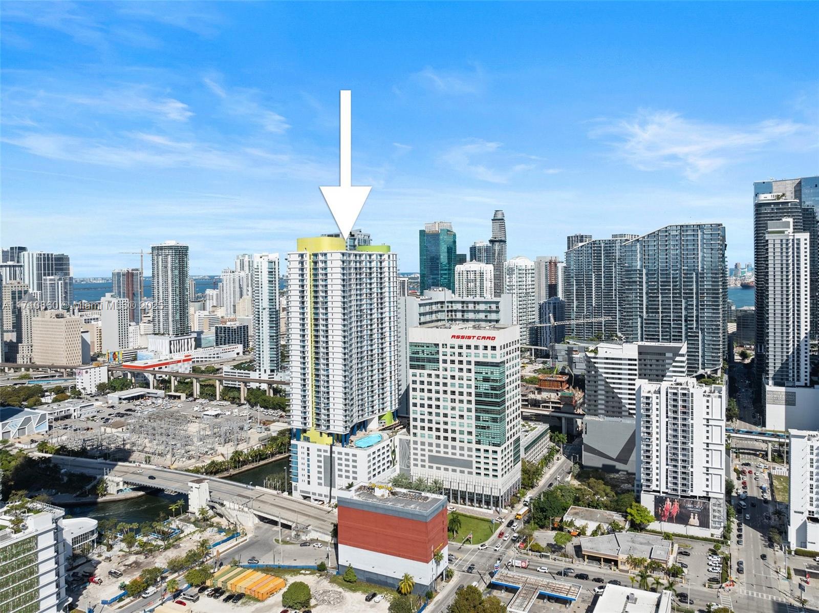 LATITUDE ON THE RIVER CON - Residential