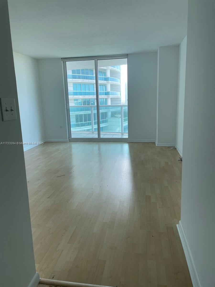 2101 Brickell Ave 1811, Miami, Broward County, Florida - 1 Bedrooms  
1 Bathrooms - 