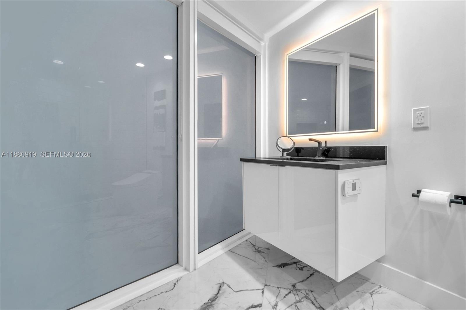 LAS OLAS RIVER HOUSE COND - Residential