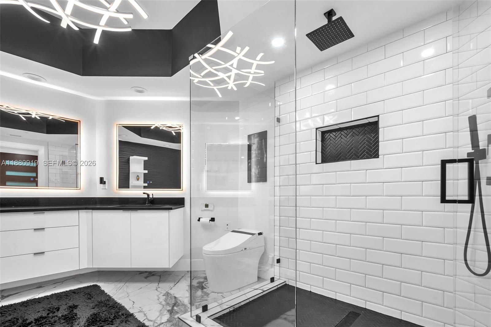 LAS OLAS RIVER HOUSE COND - Residential