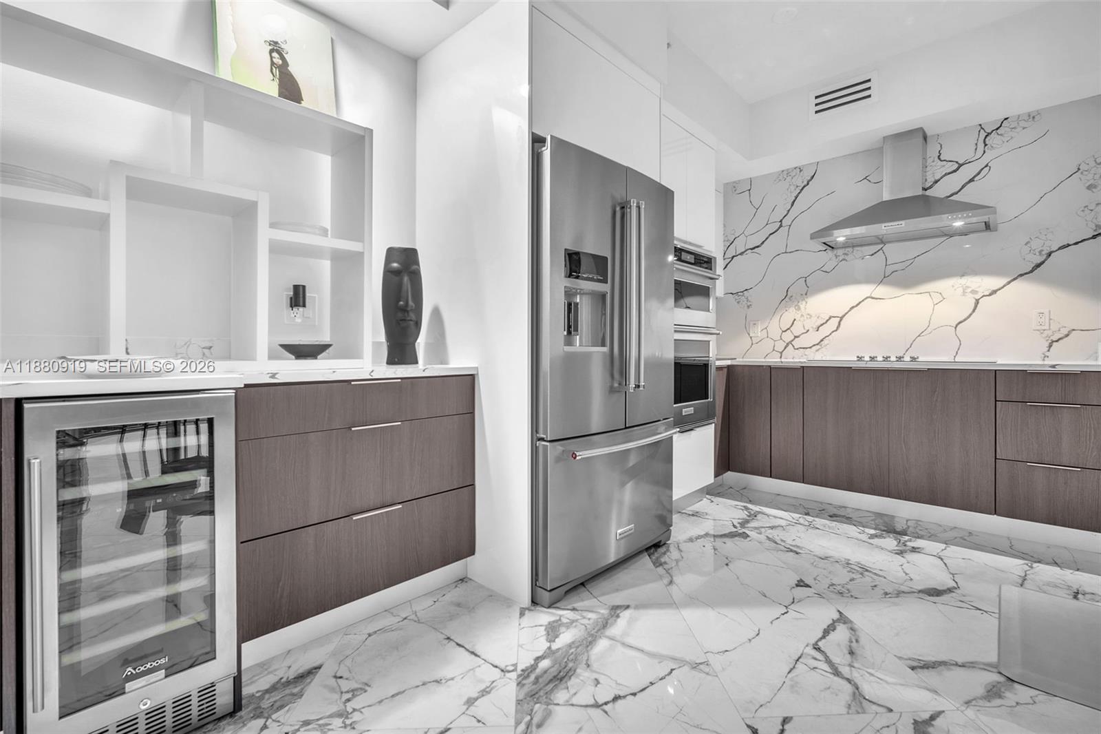 LAS OLAS RIVER HOUSE COND - Residential