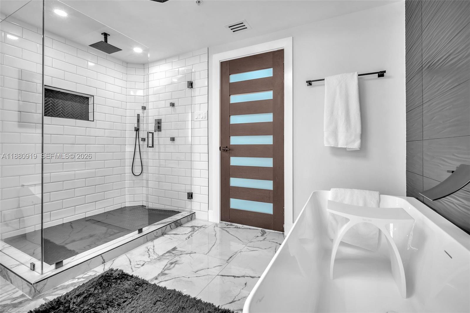 LAS OLAS RIVER HOUSE COND - Residential