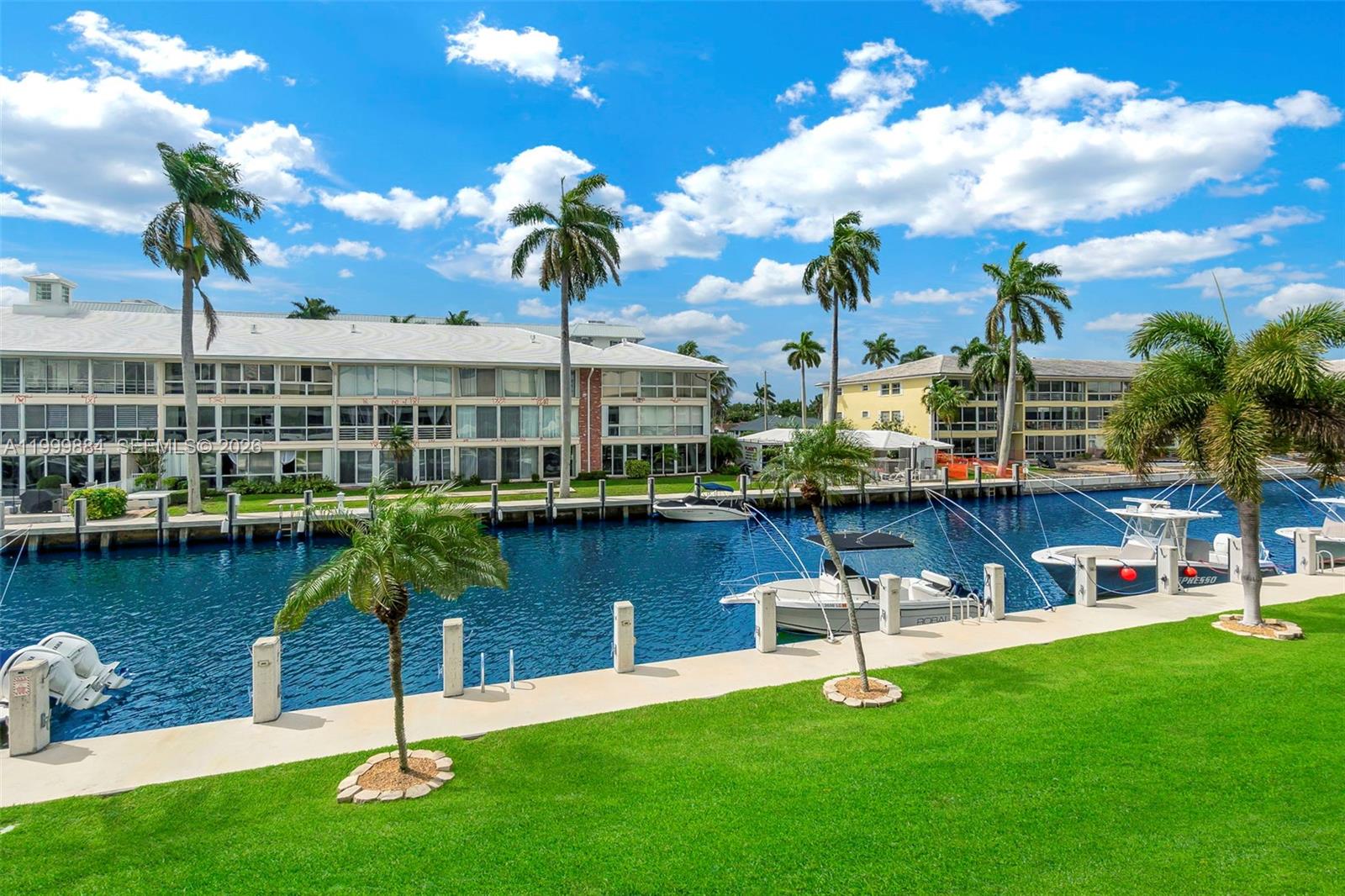 WINDSOR CONDO - Residential