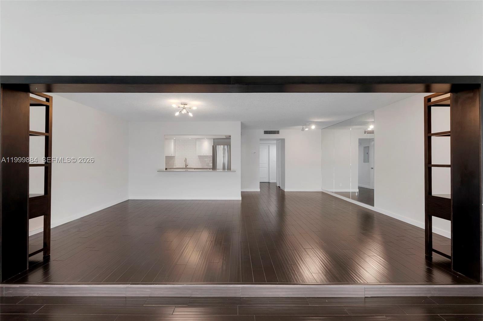 WINDSOR CONDO - Residential