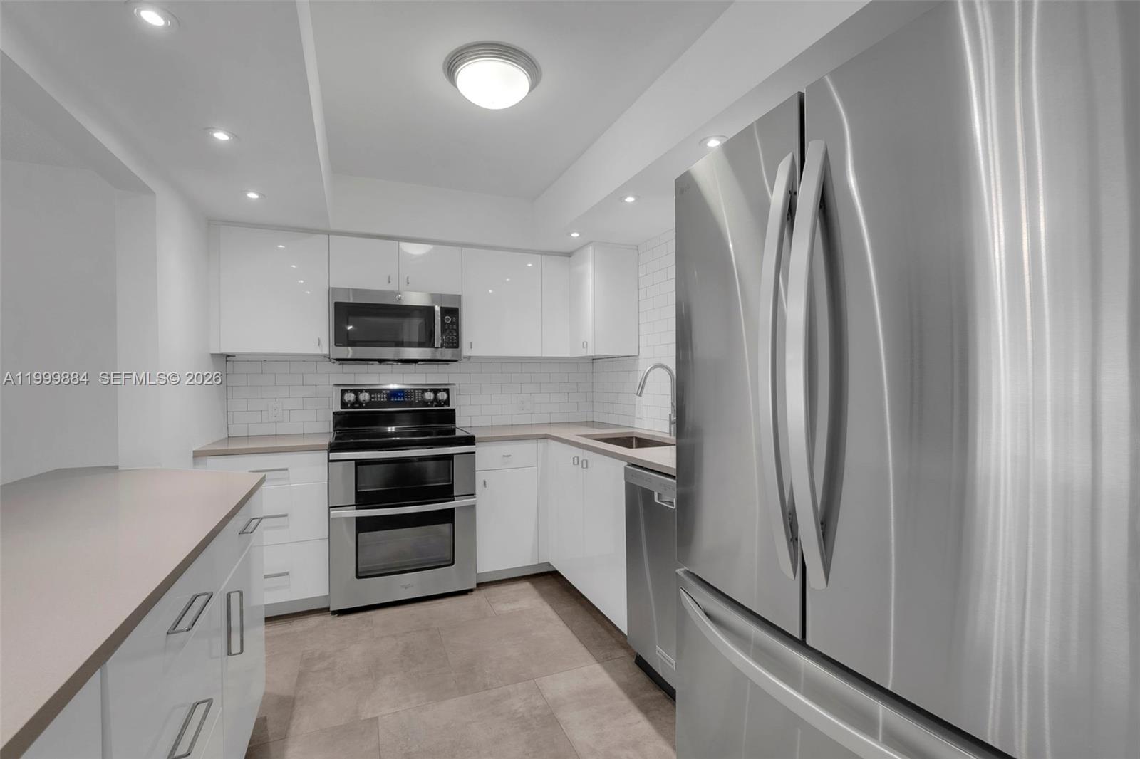 WINDSOR CONDO - Residential