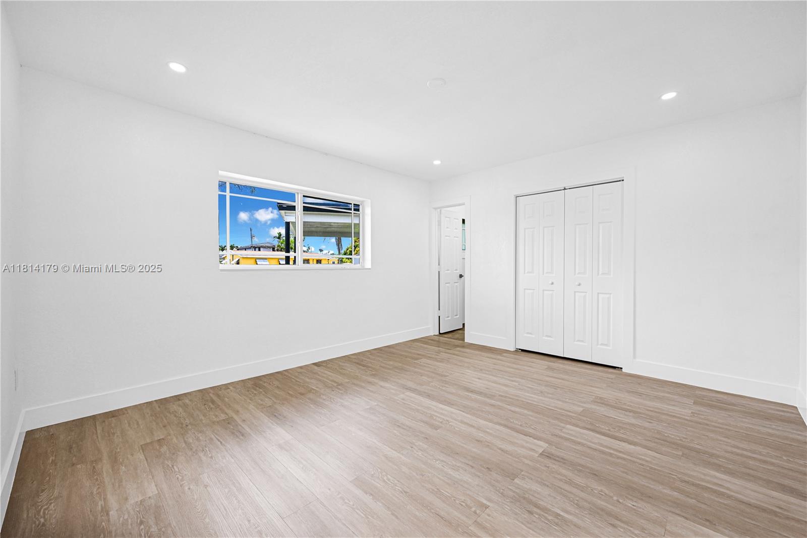 CAROL CITY - Residential