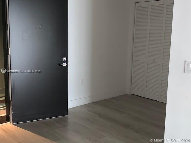 3401 MIDTOWN CONDO - Residential