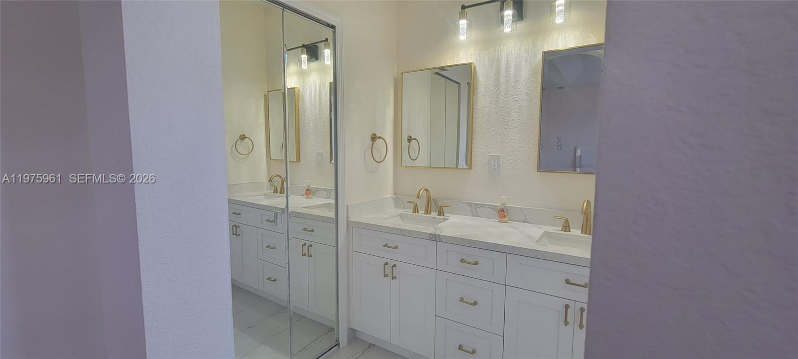 DORAL ISLES NORTH SEC TWO - Residential Lease