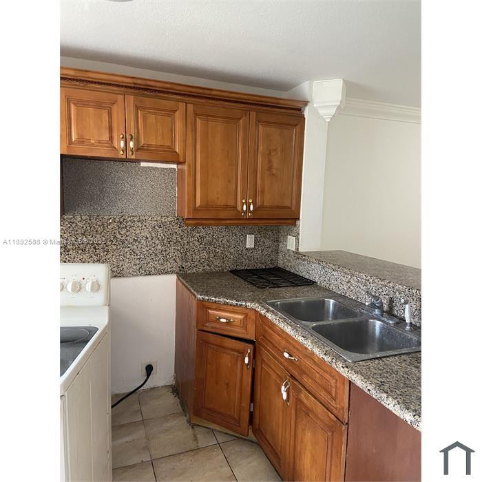 NARANJA GARDENS - Residential Lease
