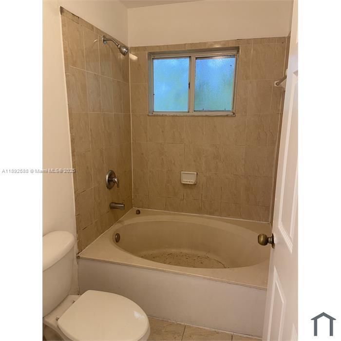 NARANJA GARDENS - Residential Lease