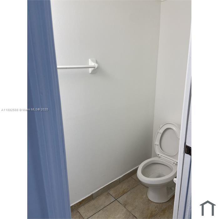 NARANJA GARDENS - Residential Lease
