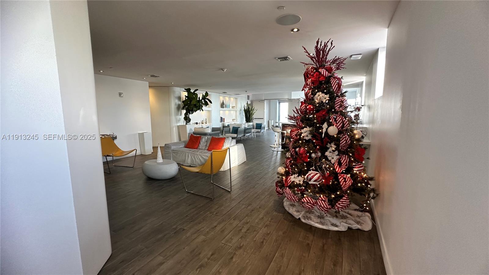 BEACHWALK CONDOMINIUM - Residential