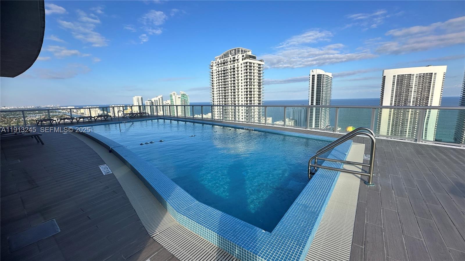 BEACHWALK CONDOMINIUM - Residential