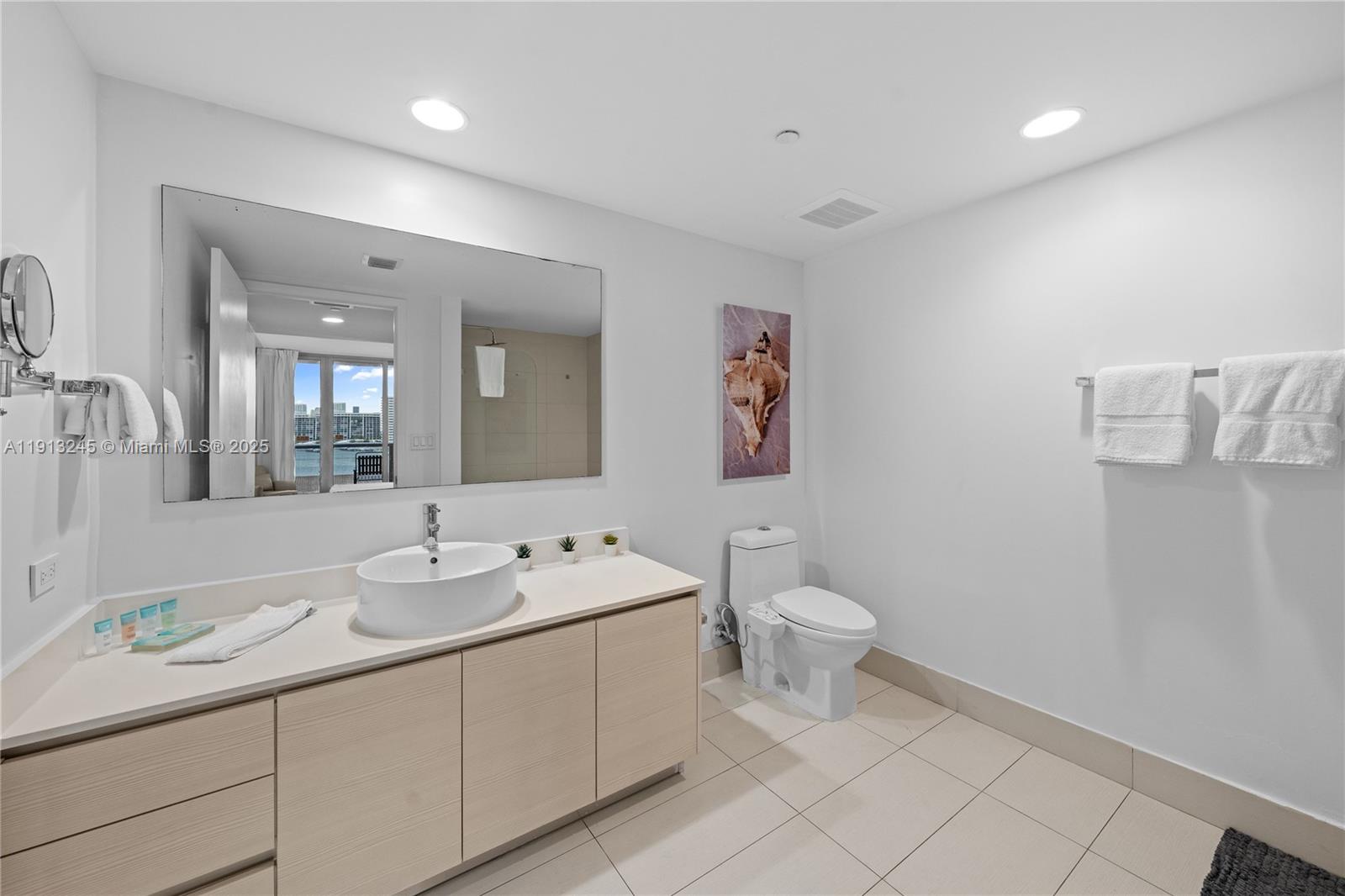 BEACHWALK CONDOMINIUM - Residential