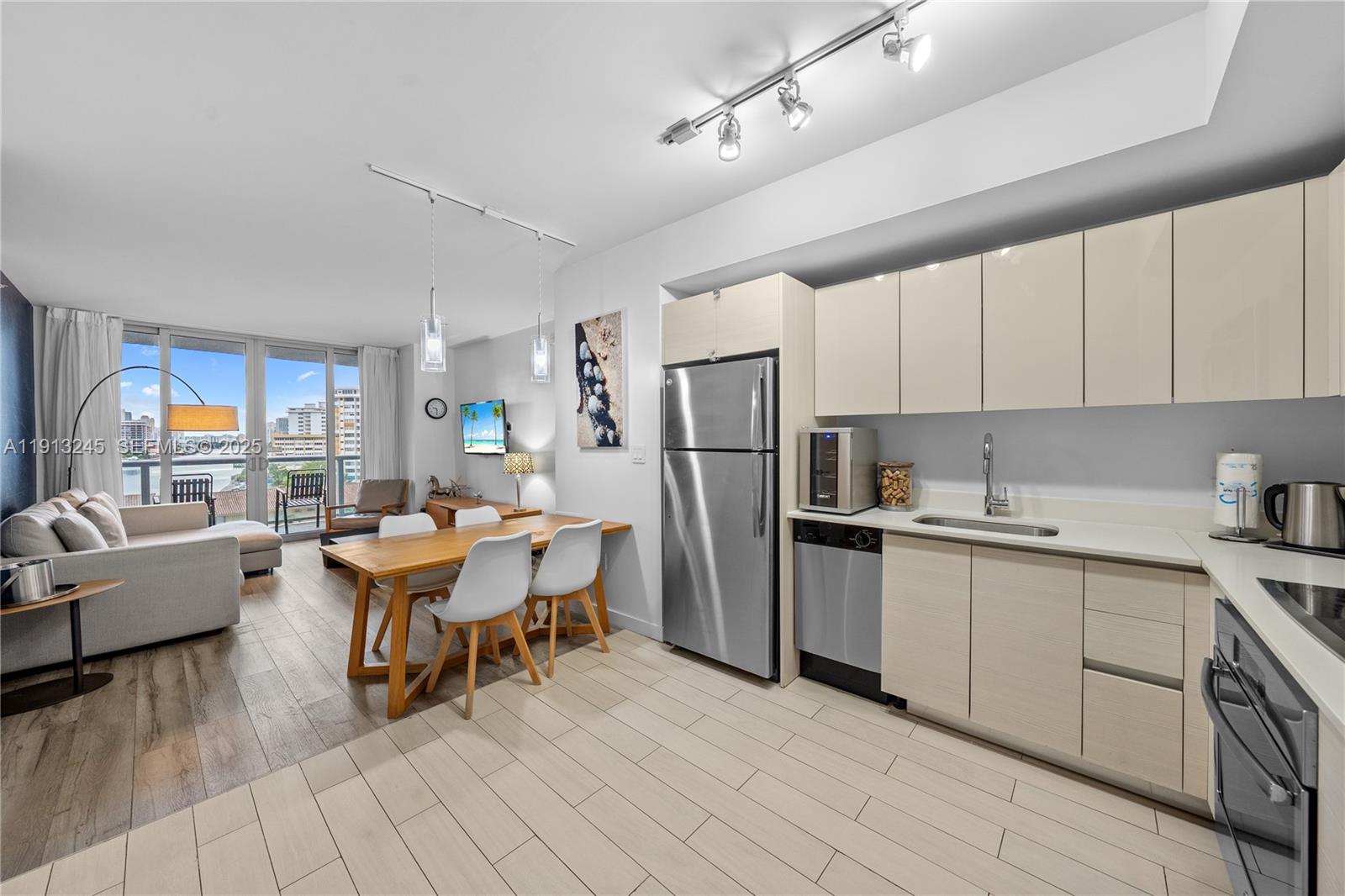 BEACHWALK CONDOMINIUM - Residential