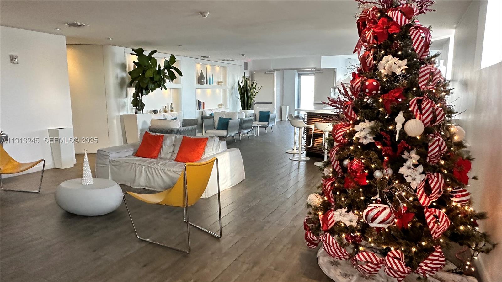 BEACHWALK CONDOMINIUM - Residential