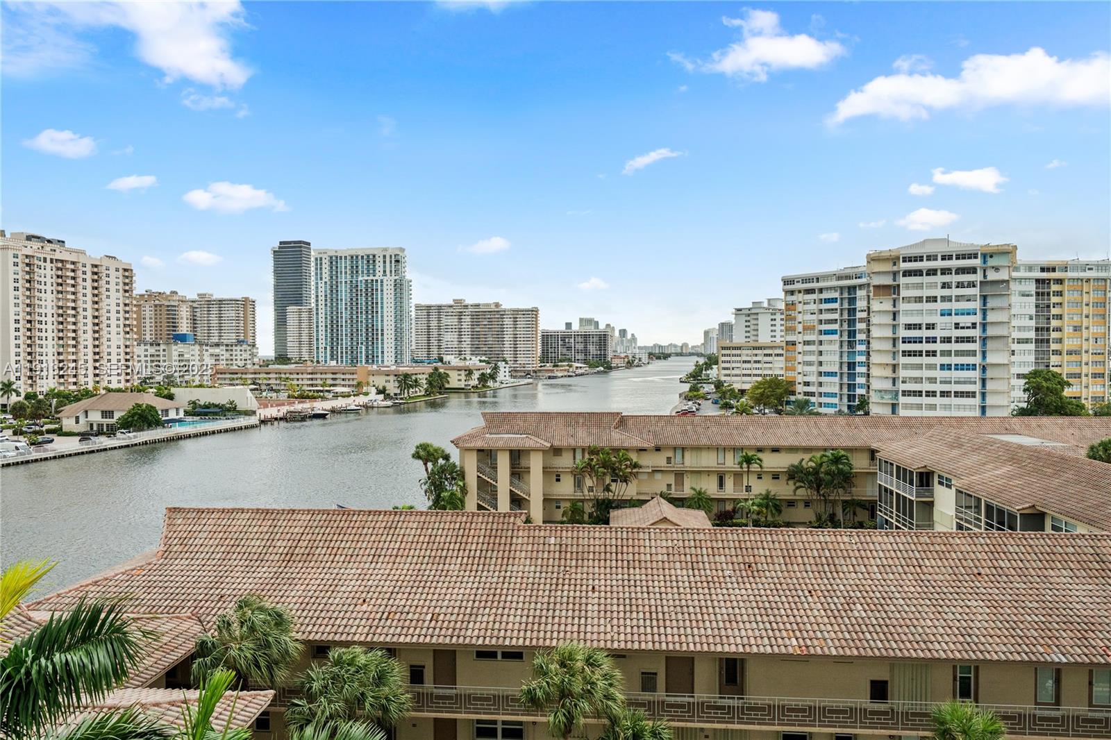 BEACHWALK CONDOMINIUM - Residential